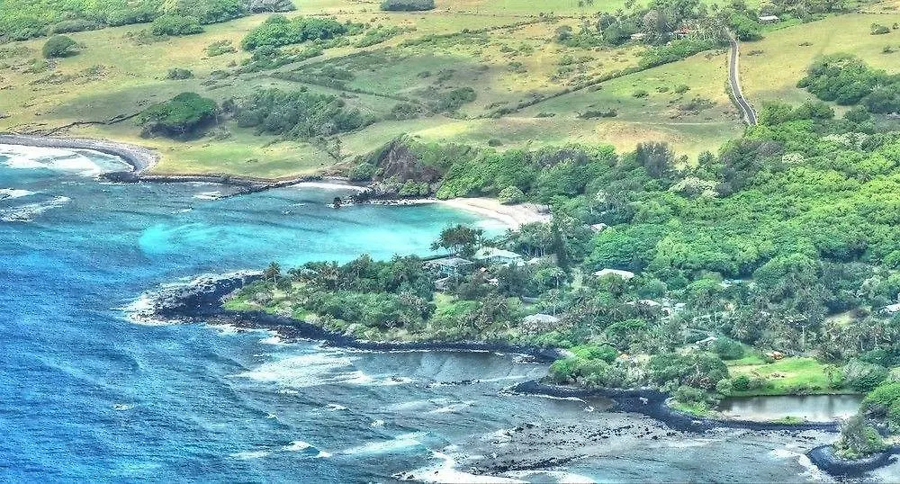 Hana Oceanfront Cottages